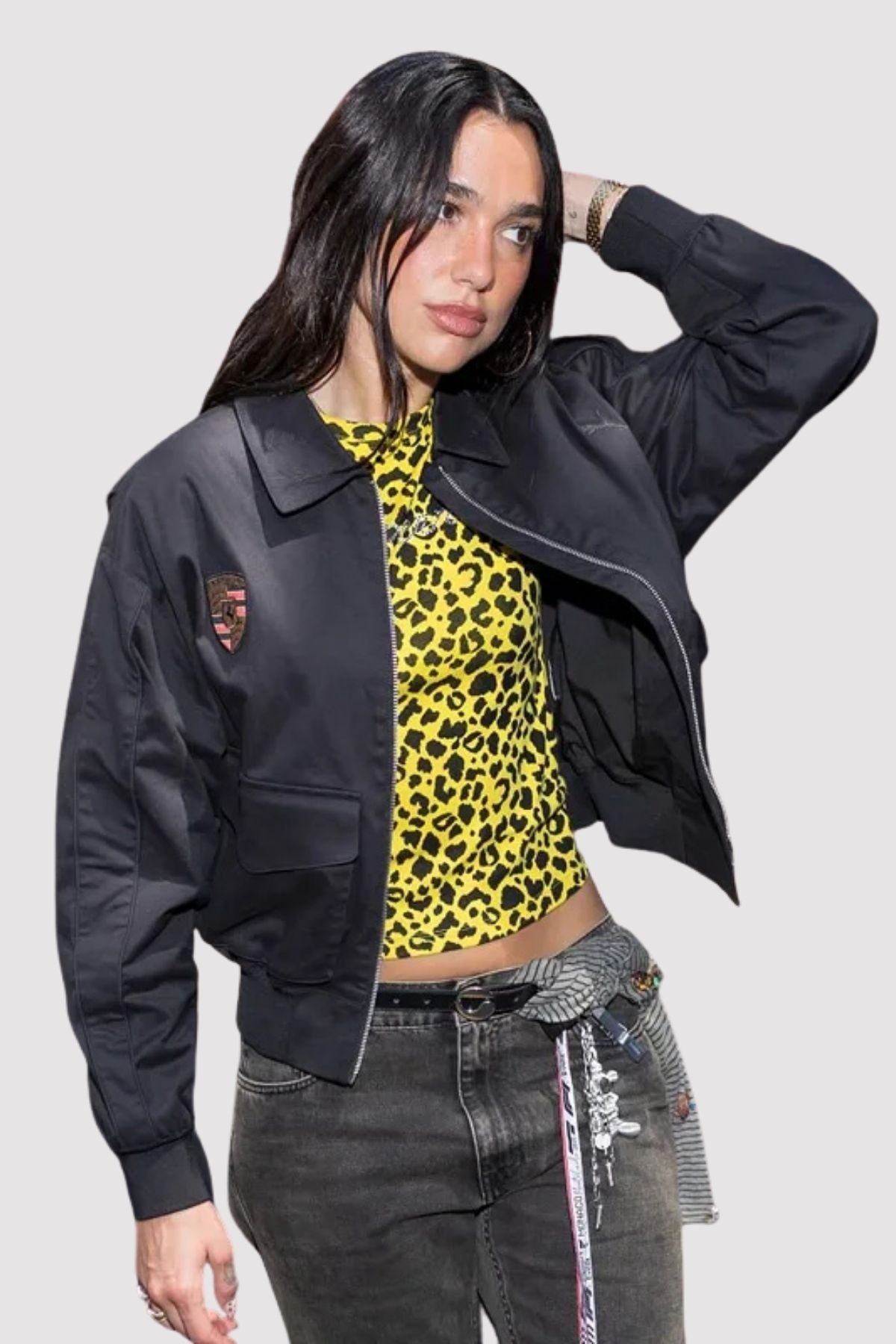 imageye___-_imgi_40_f1-grand-prix-monaco-dua-lipa-porsche-jacket-04