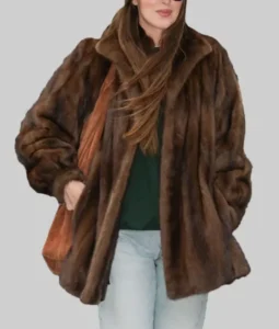 Dakota-Johnson-Brown-Fur-Coat-1-510x600