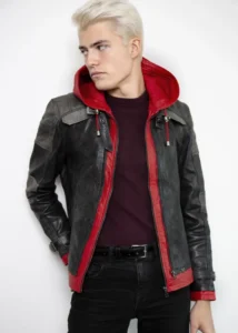 LUC_3420-redhood-800x1120