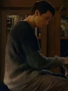 The-Idea-Of-You-Nicholas-Galitzine-Cardigan