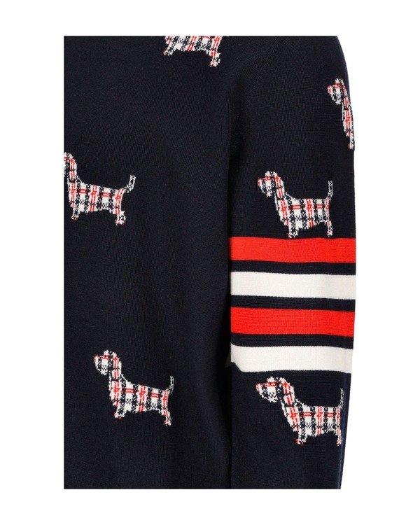 The-Traitors-US-S03-Bob-Harper-Dog-Print-Sweater-4