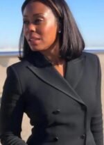 willa-hayes-yellowstone-grey-coat 18